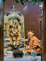 Jalabhisheka and Shodashopachar Puja by HH Swamiji at Shri Shivakrishna Mandir, Hubballi (26 Feb 2025)